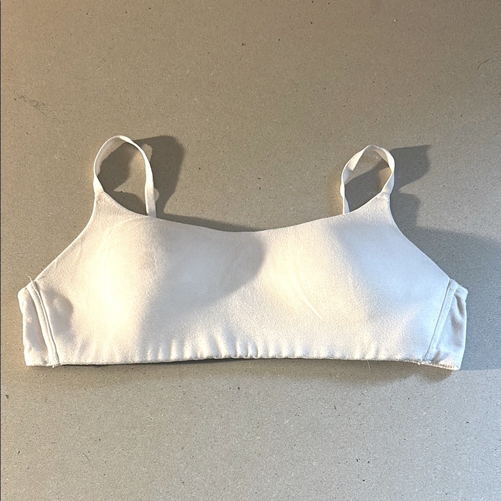 Delta White Comfortable Bra with Light Padding and Shaping